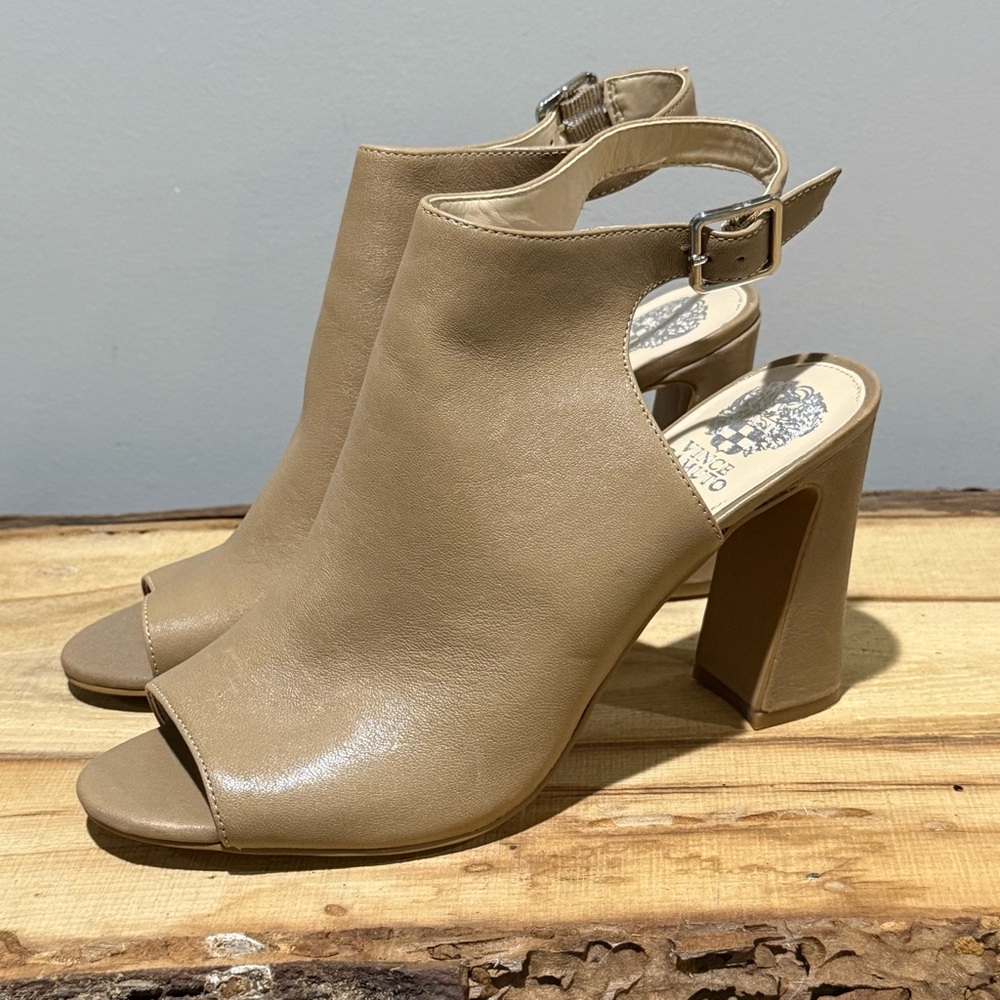 Vince Camuto Cellia‎ Nubuck Shootie Sandals Size 11M A35